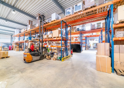 Showroom - Entrepôt à Verlaine (Liège)